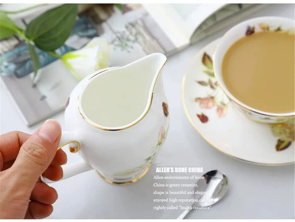 Lekkie luksusowe kości róży China Zestaw kawy brytyjska porcelanowa herbata kawa kubek kubek kawy